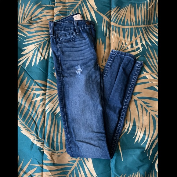 Hollister Jeans-00S W23 L29 Super Skinny High Rise - Picture 1 of 3